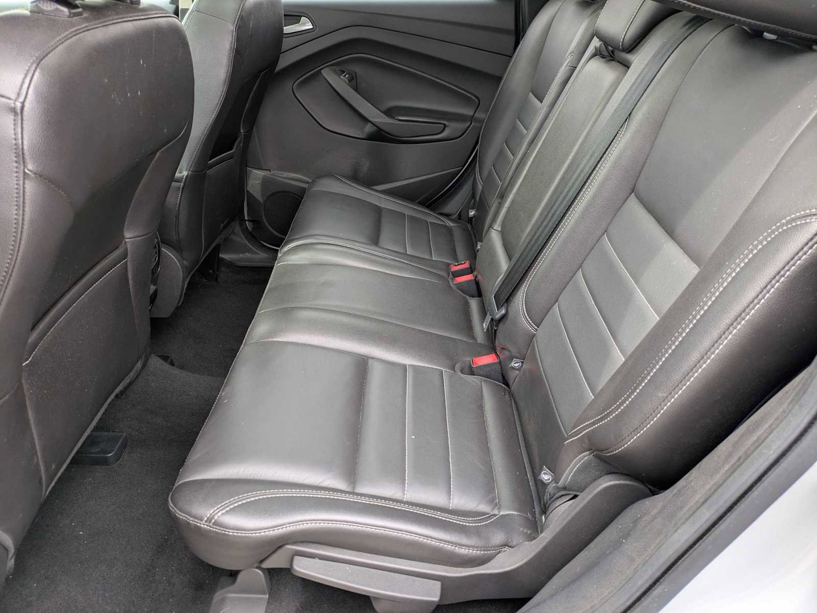 Used 2015 Ford Escape SE w/ Equipment Group 201A image 19