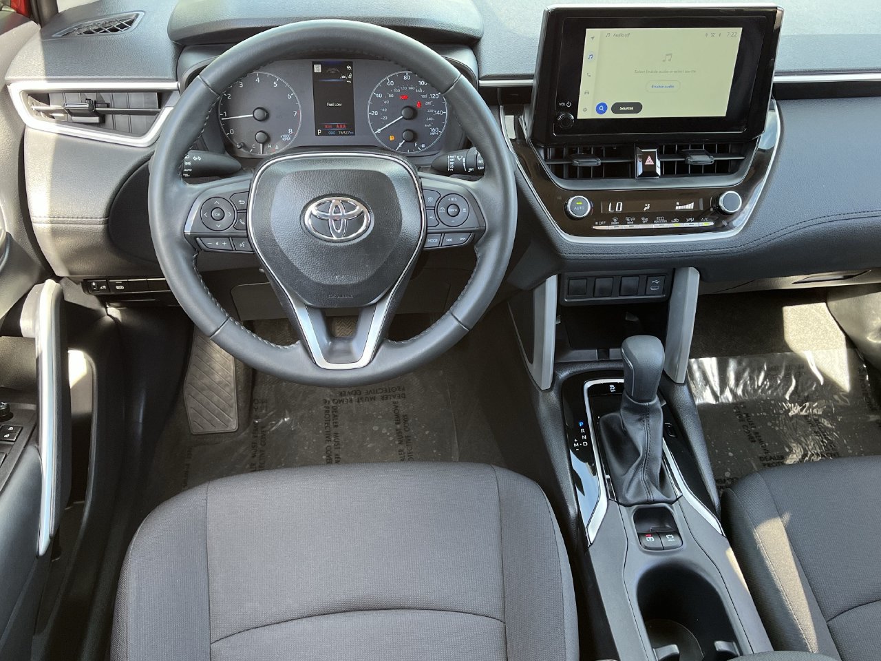 Used 2025 Toyota Corolla Cross LE FWD image 10