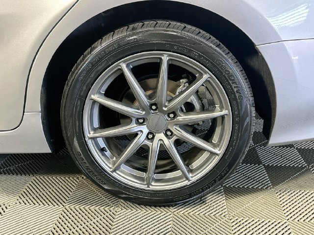 Certified 2020 Toyota Camry XLE FWD image 28