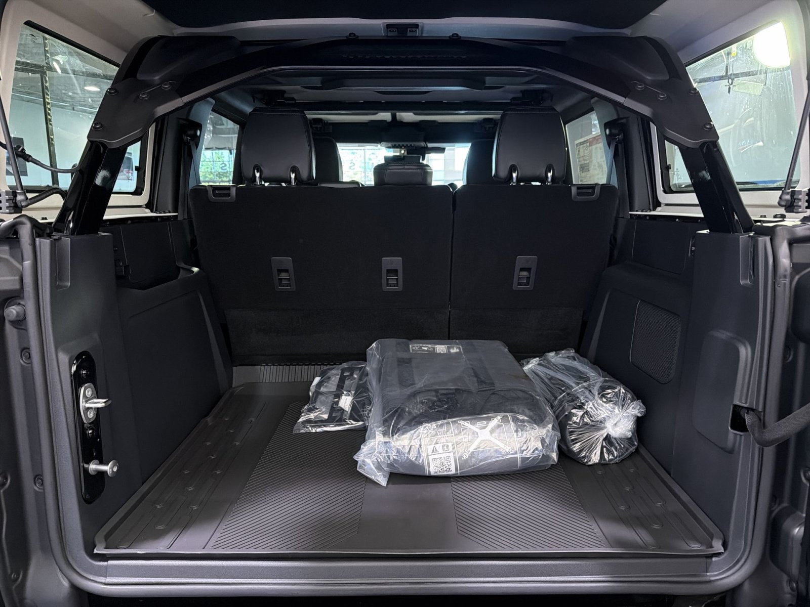 New 2026 Ford Bronco Raptor w/ Interior Carbon Fiber Pack AWD/4WD image 29