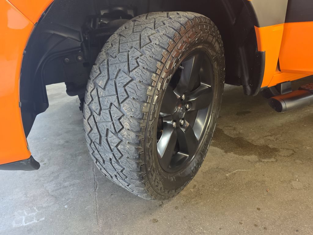 Used 2019 RAM 1500 Express w/ Ignition Orange Sport Package AWD/4WD image 30