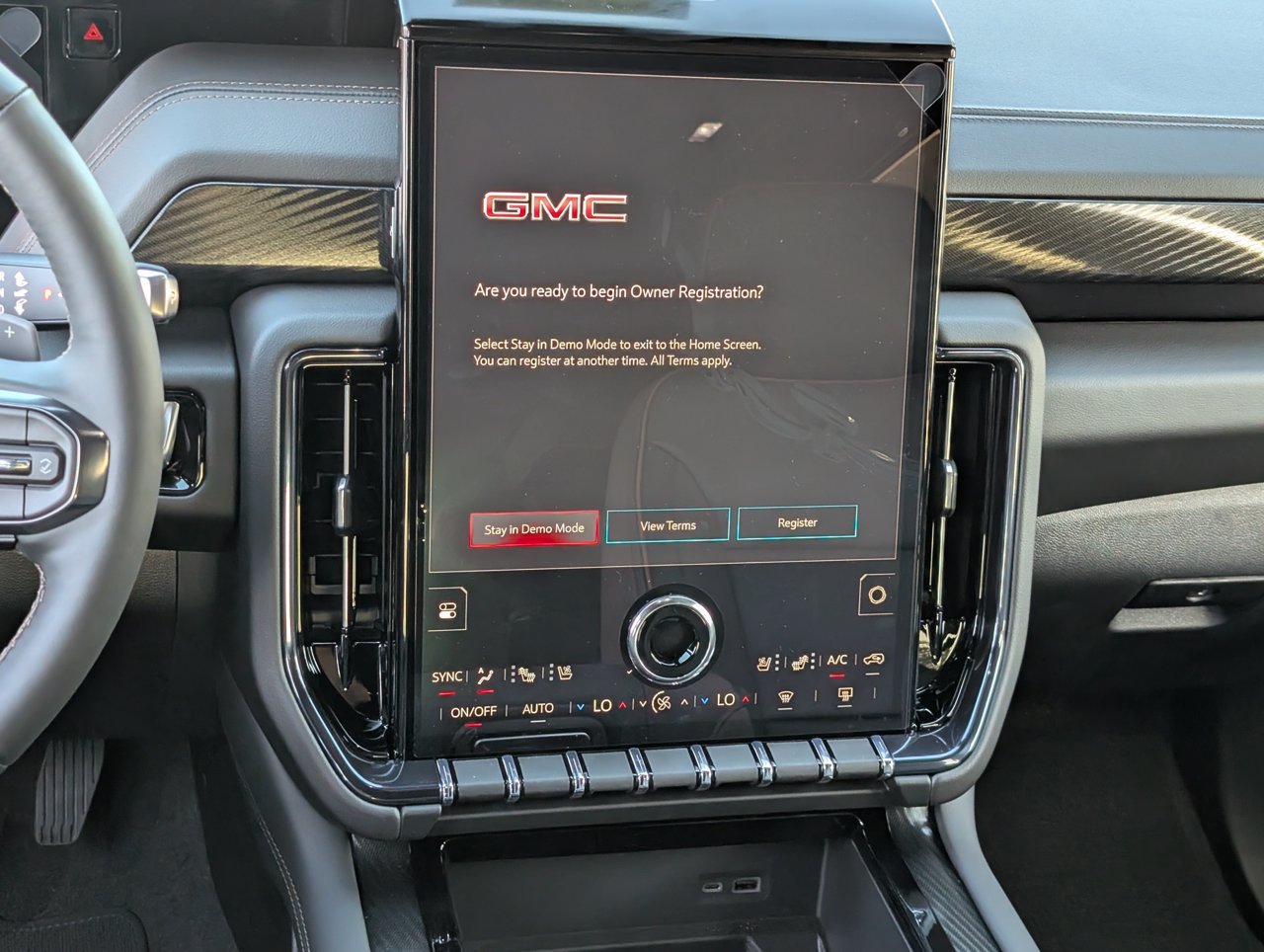 New 2026 GMC Yukon AT4 w/ AT4 Premium Package AWD/4WD image 11