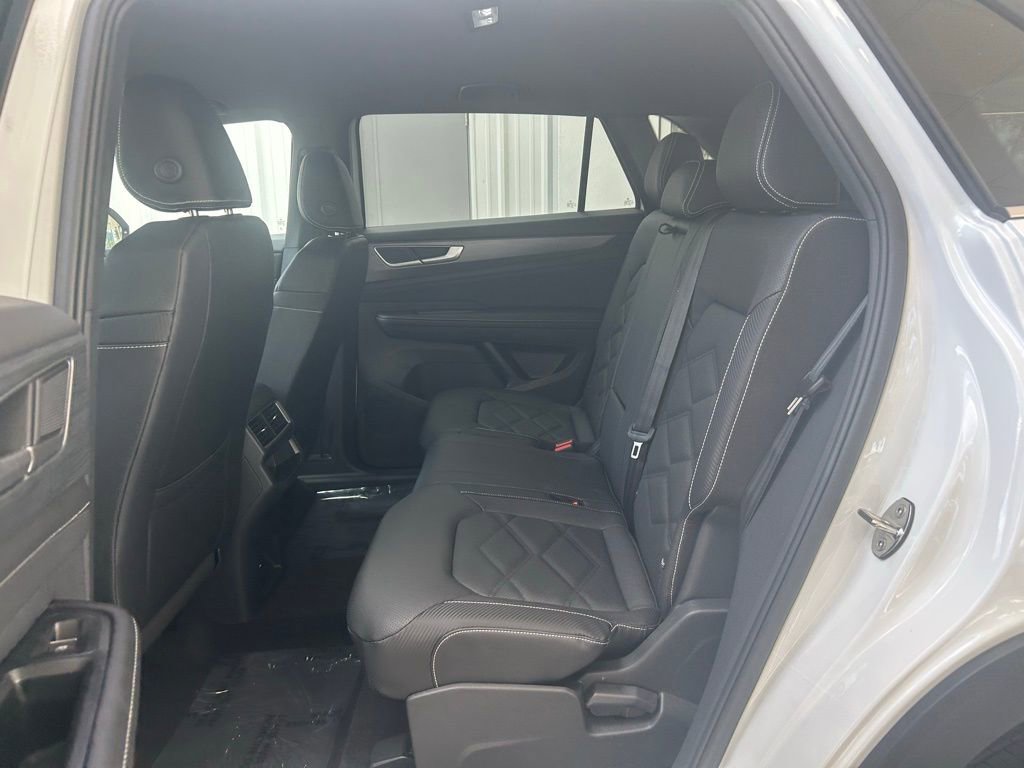 New 2026 Volkswagen Atlas Cross Sport SE image 47
