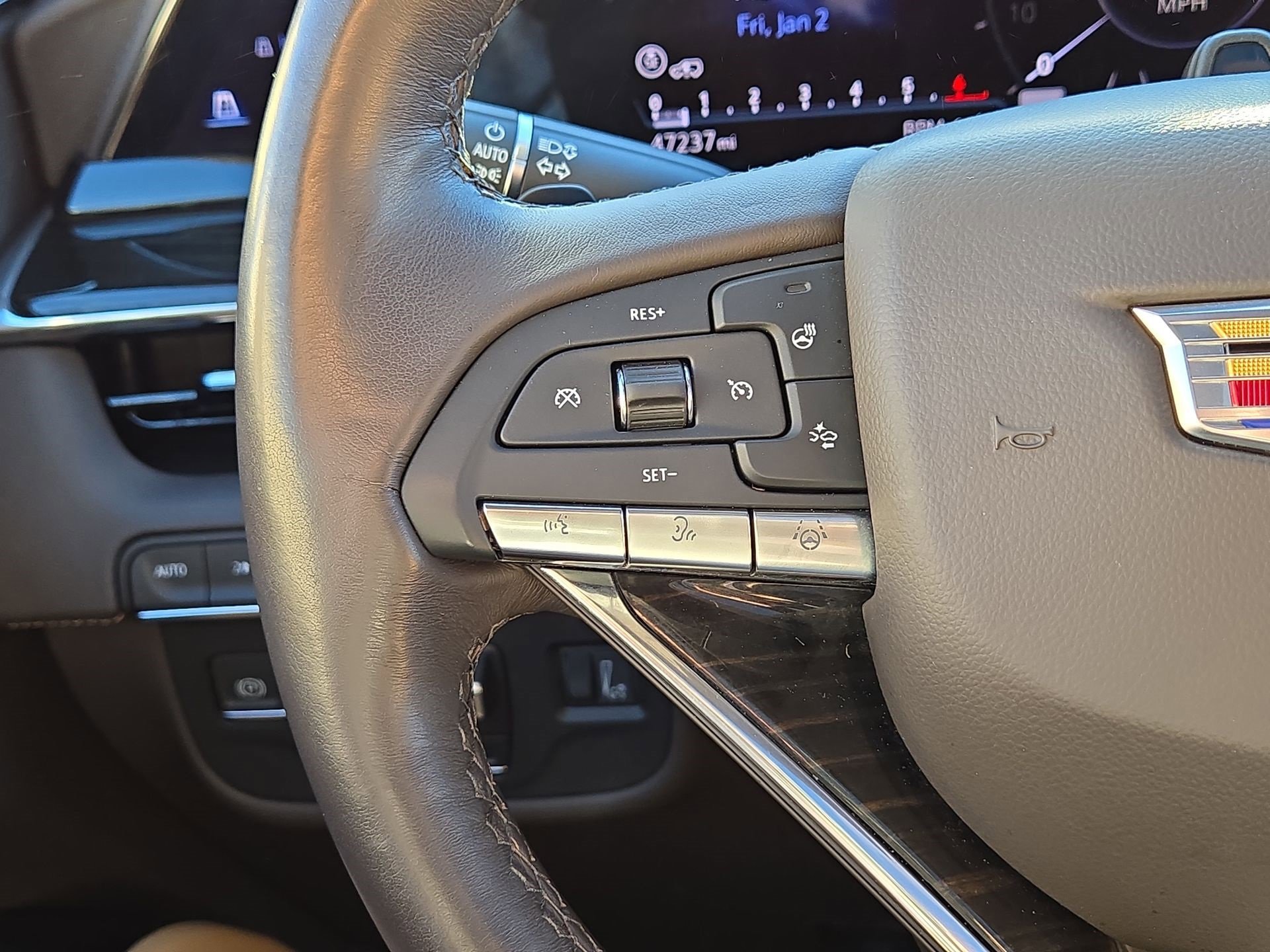 Certified 2023 Cadillac Escalade Sport w/ LPO, ONYX Package image 21