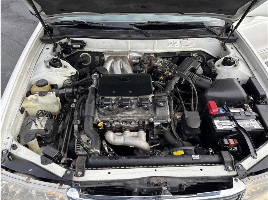 Used 1999 Toyota Avalon XLS FWD image 20