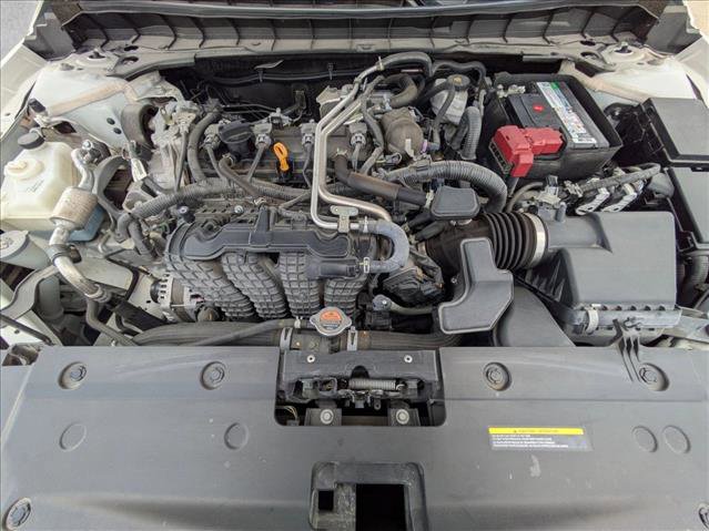 Used 2023 Nissan Altima 2.5 SR w/ SR Premium Package FWD image 18