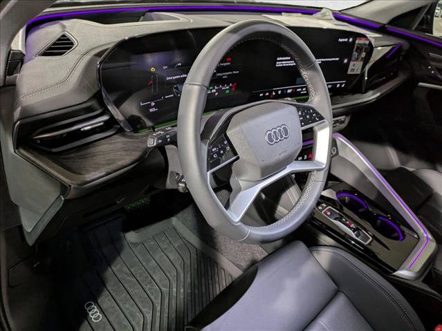 New 2025 Audi Q5 Premium Plus w/ Premium Plus AWD/4WD image 3