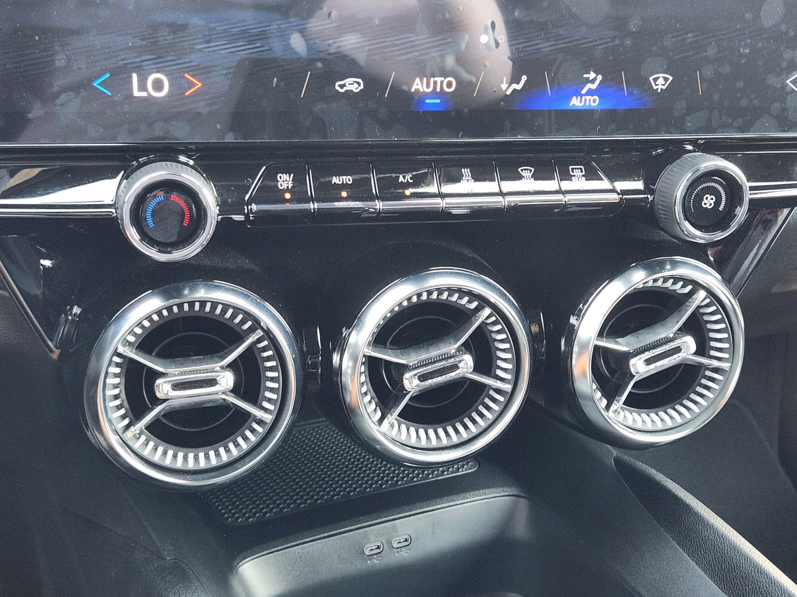 New 2025 Chevrolet Blazer EV LT image 16