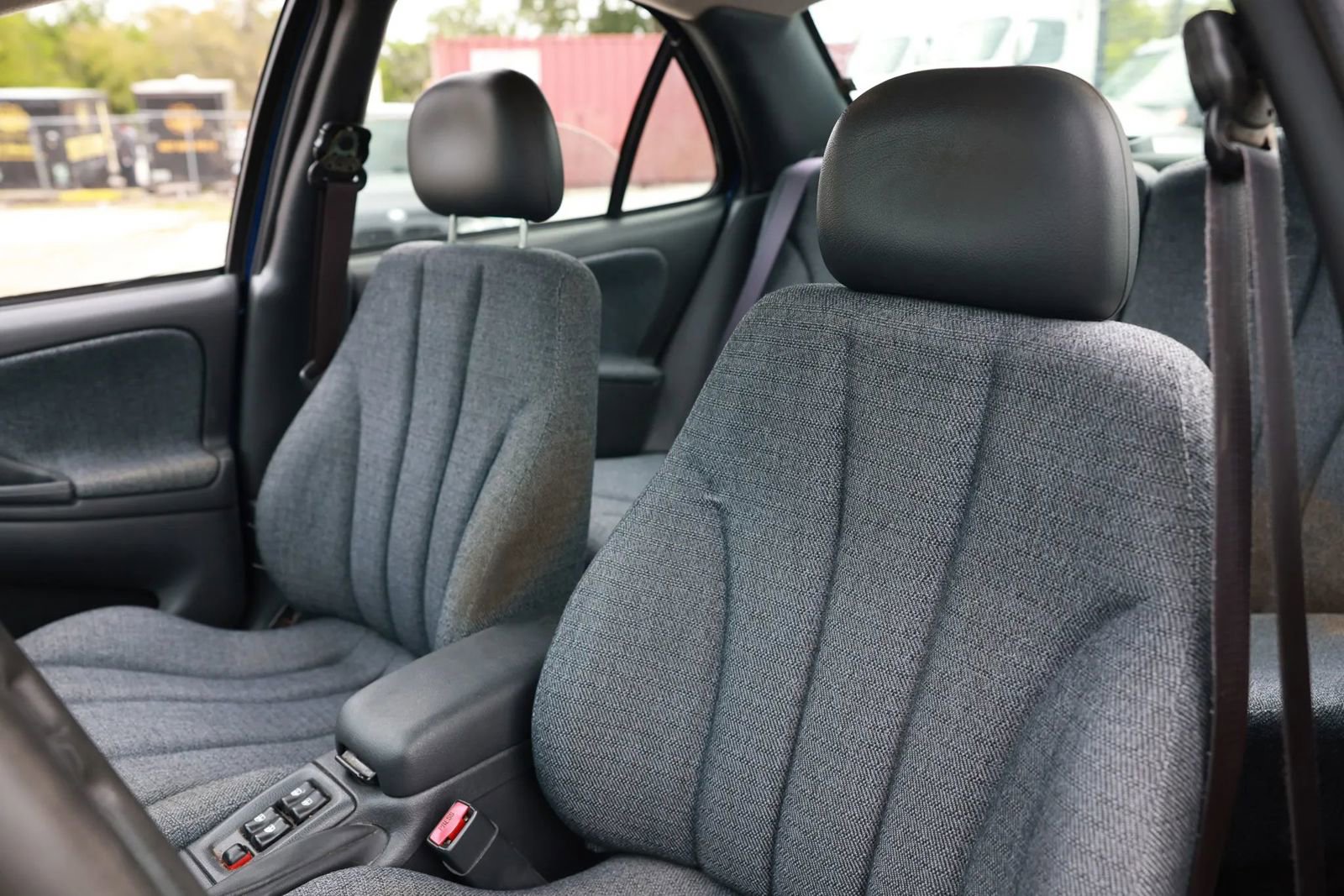 Used 2005 Chevrolet Cavalier Sedan 4D w/ Preferred Equipment Group image 12