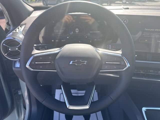 New 2026 Chevrolet Equinox LT w/ Convenience Package II image 2