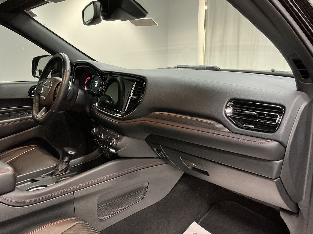 Used 2025 Dodge Durango GT AWD/4WD image 32