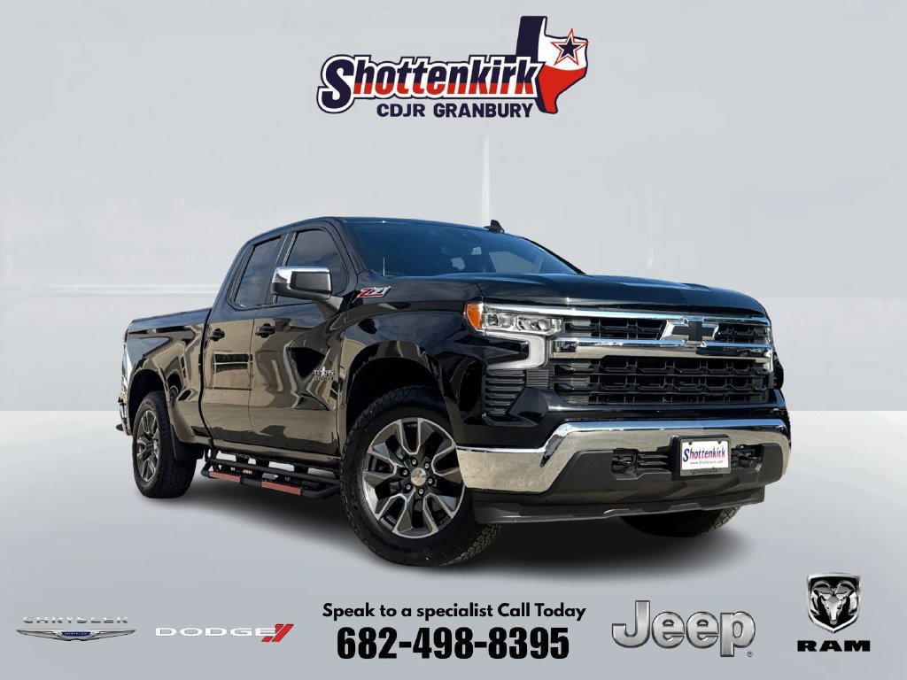 Used 2025 Chevrolet Silverado 1500 LT AWD/4WD image 1