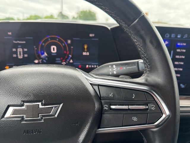 Used 2025 Chevrolet Suburban Z71 AWD/4WD image 15
