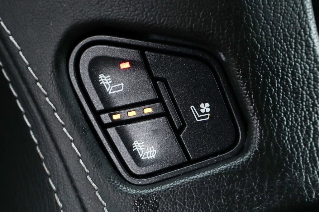 Used 2019 Chevrolet Suburban Premier image 45