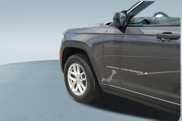 Used 2022 Jeep Grand Cherokee L Laredo w/ Luxury Tech Group I AWD/4WD image 44