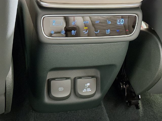 New 2025 Genesis GV80 3.5T e-SC AWD/4WD image 13