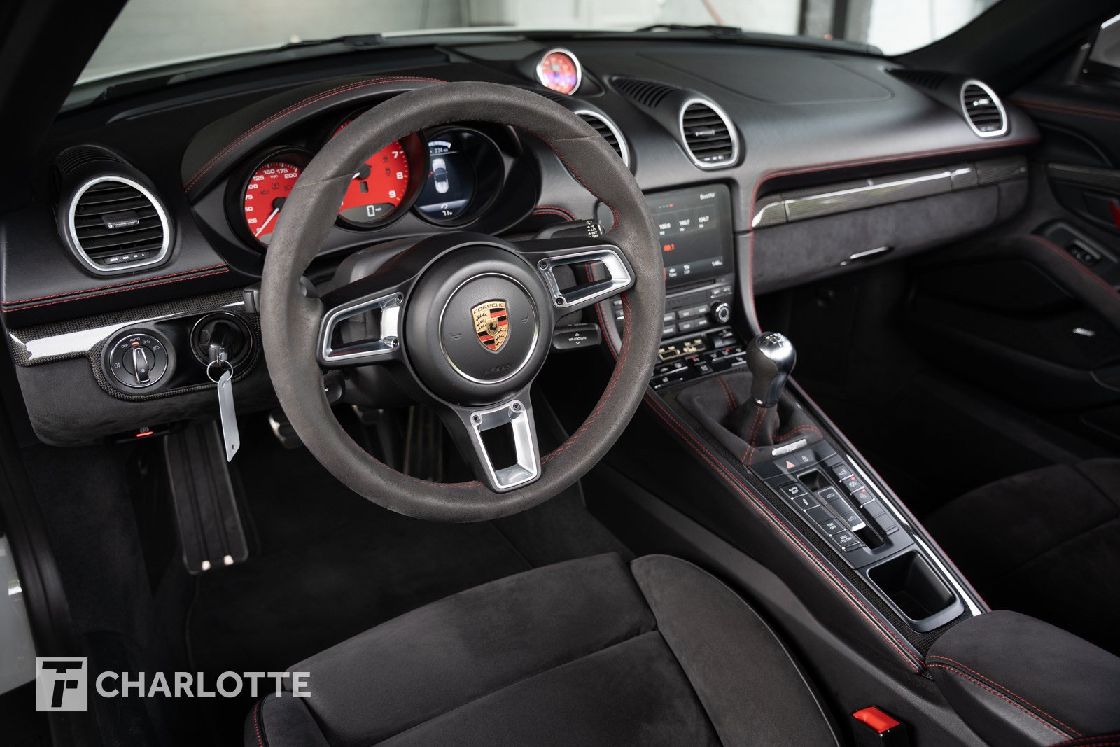 Used 2021 Porsche 718 Boxster Spyder RWD image 25