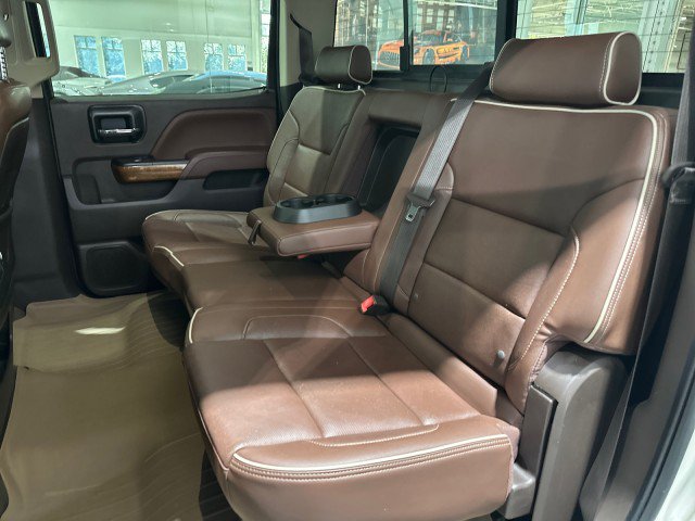 Used 2015 Chevrolet Silverado 1500 High Country w/ High Country Premium Package AWD/4WD image 33