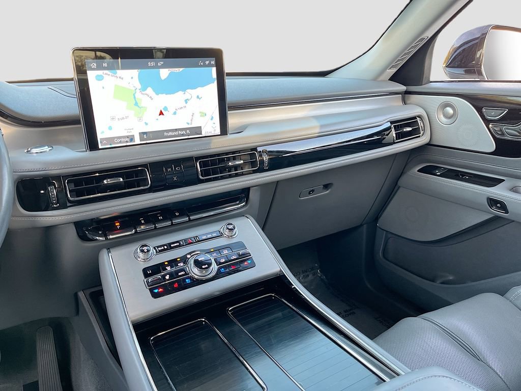 Used 2020 Lincoln Aviator Reserve w/ Equipment Group 202A image 24