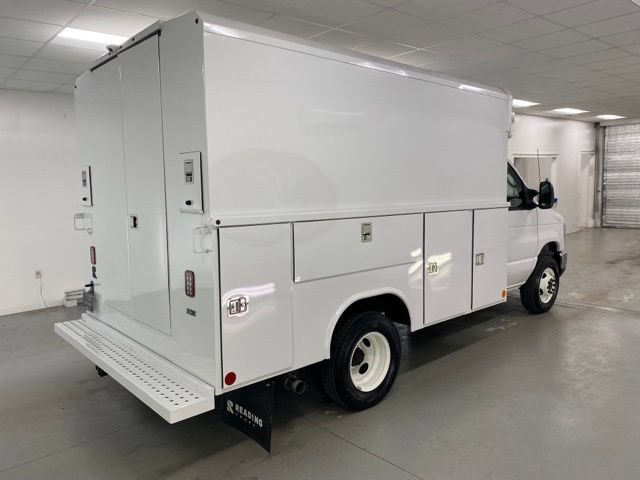New 2025 Ford E-350 and Econoline 350 Super Duty w/ Power Equipment Group RWD image 6