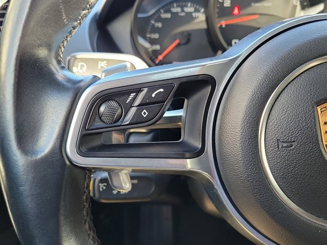 Used 2021 Porsche 718 Boxster image 16