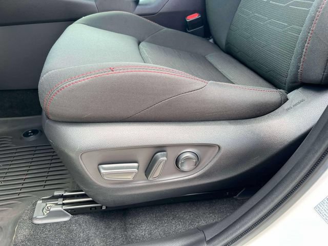 Used 2022 Toyota RAV4 SE w/ Weather & Moonroof Package AWD/4WD image 24