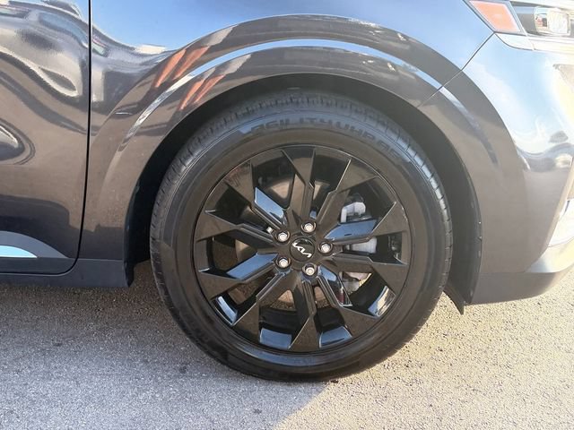 Used 2024 Kia Carnival SX Prestige FWD image 9