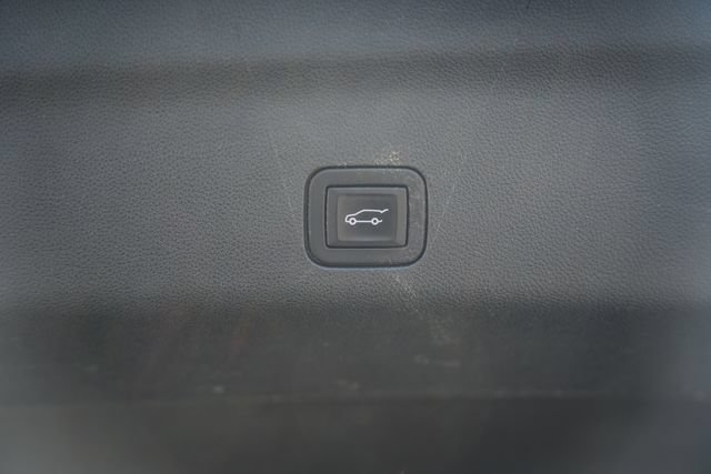 Used 2021 Chevrolet Tahoe Z71 AWD/4WD image 23