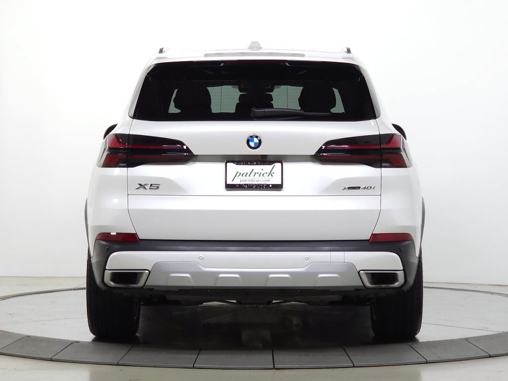 Used 2026 BMW X5 xDrive40i w/ Parking Assistance Package AWD/4WD image 7