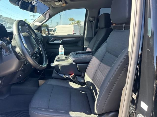 Used 2025 Chevrolet Silverado 1500 LT Trail Boss w/ LPO, Dark Essentials Package AWD/4WD image 9
