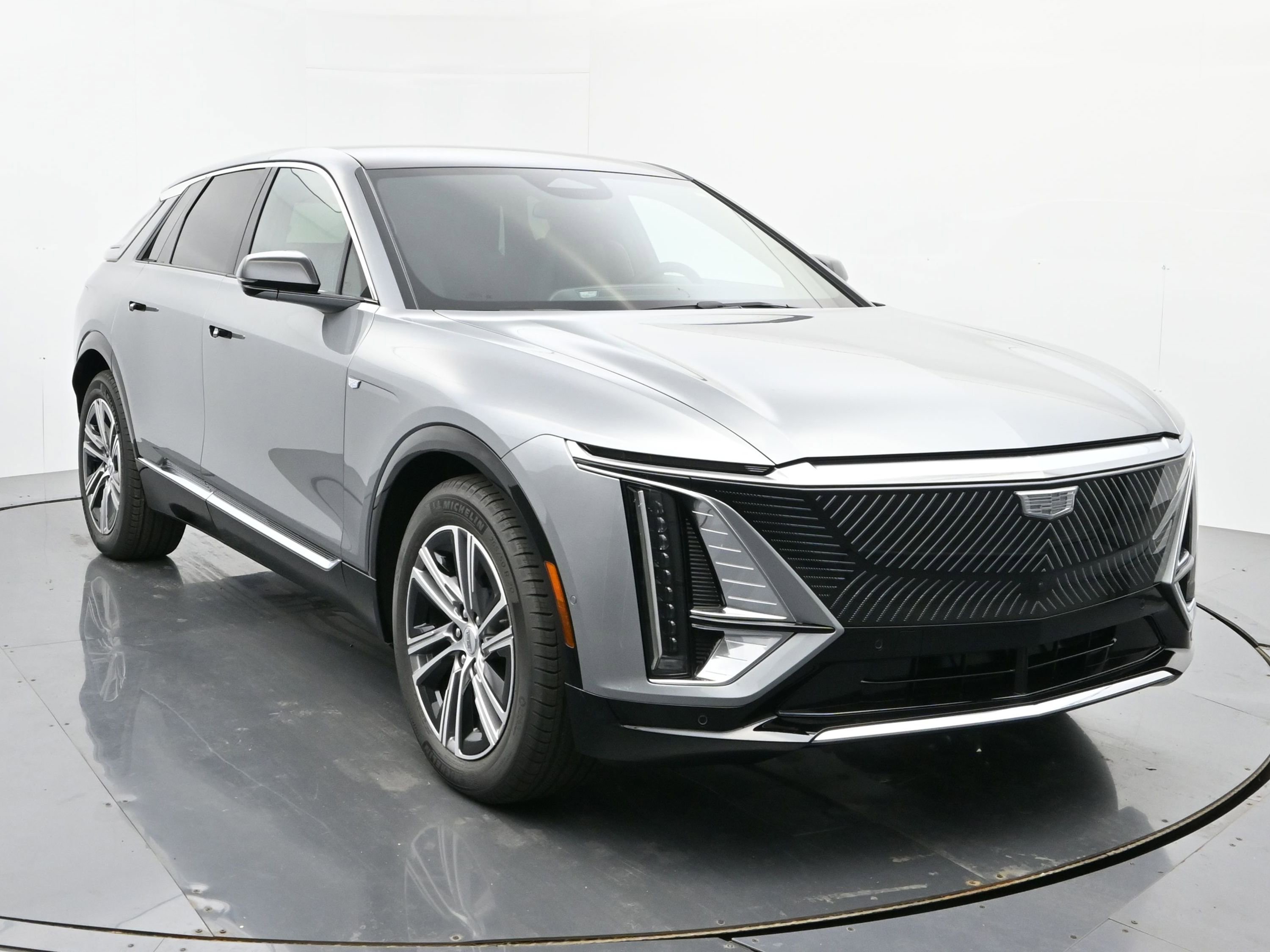 New 2025 Cadillac Lyriq Luxury image 8