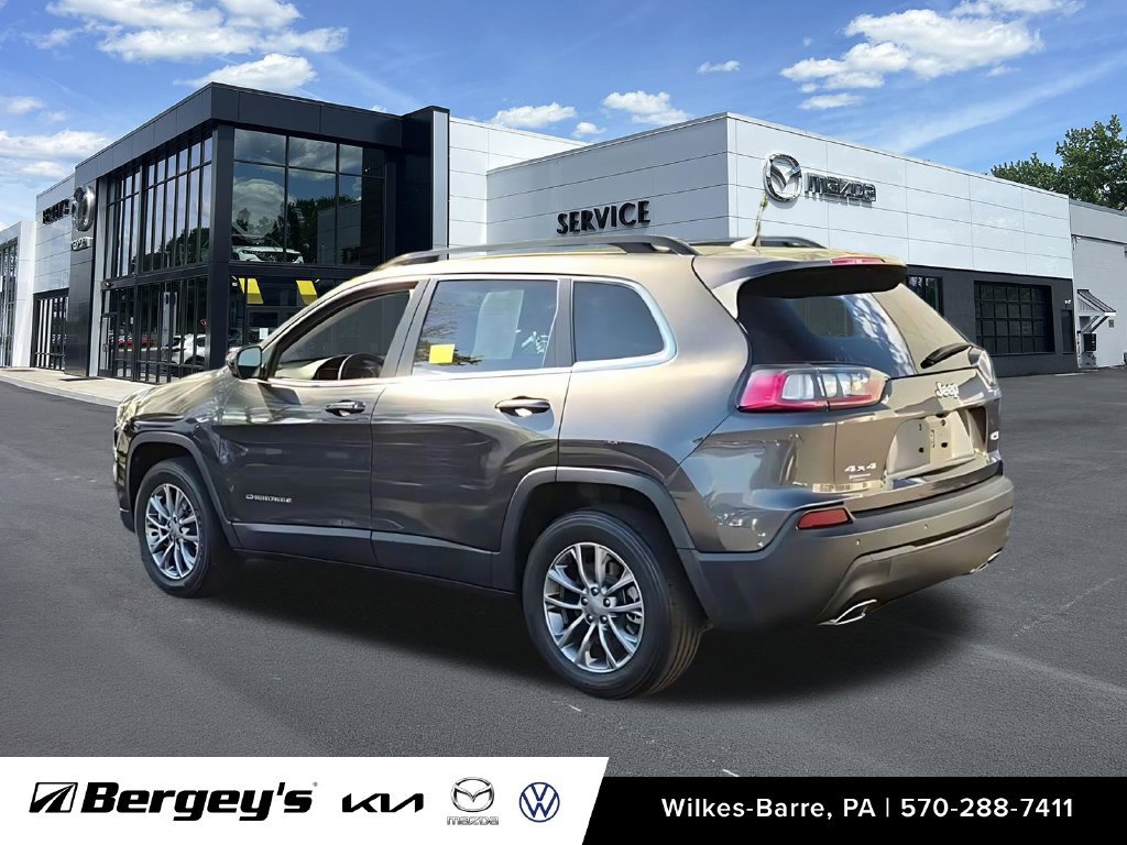 Used 2022 Jeep Cherokee Latitude Lux w/ Sun & Sound Group AWD/4WD image 8