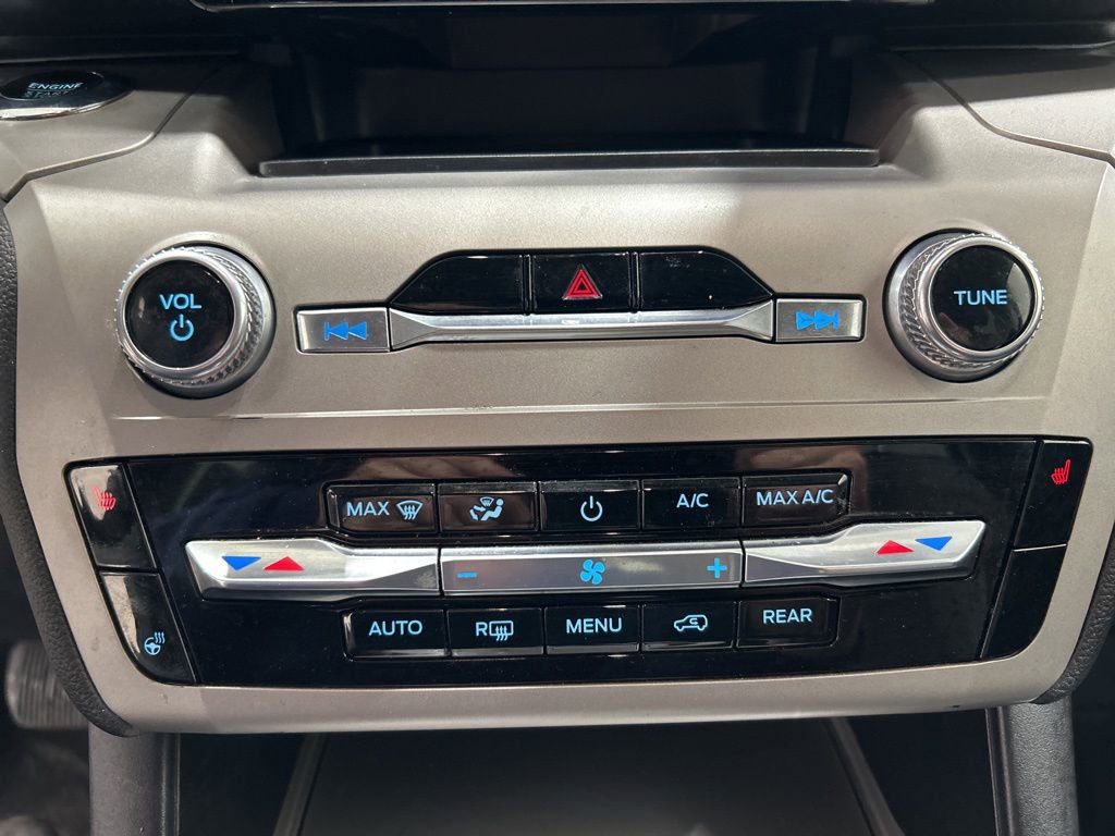 Certified 2023 Ford Explorer XLT w/ Equipment Group 202A image 22