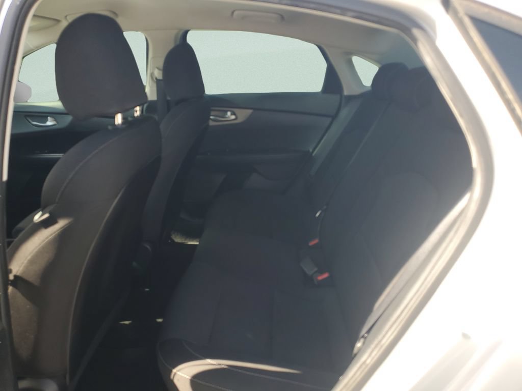Used 2020 Kia Forte LXS FWD image 10