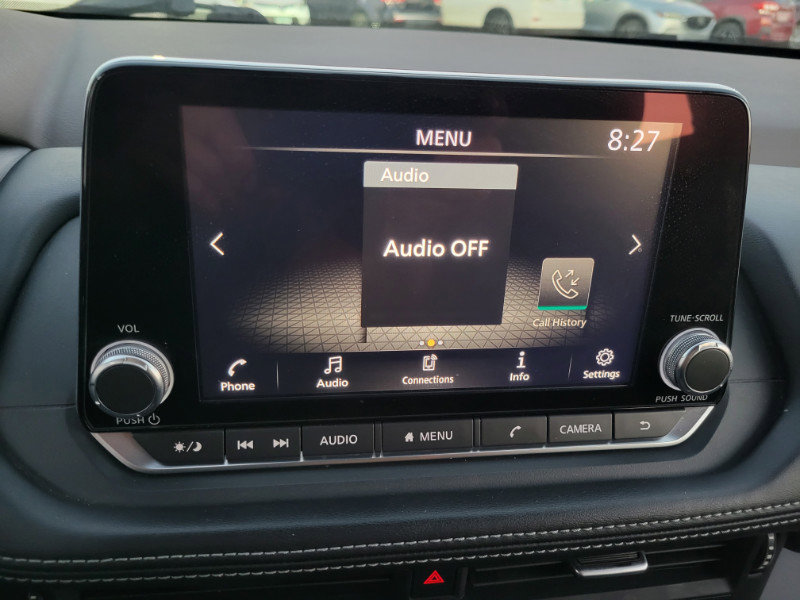 Used 2021 Nissan Rogue S image 32