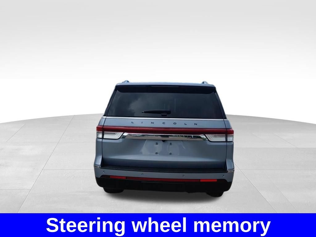 Used 2024 Lincoln Navigator Black Label AWD/4WD image 12