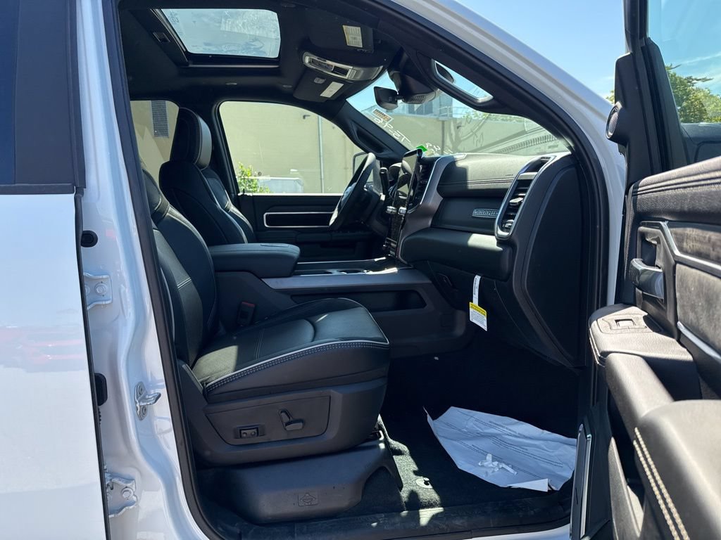 New 2026 RAM 2500 Laramie AWD/4WD image 28