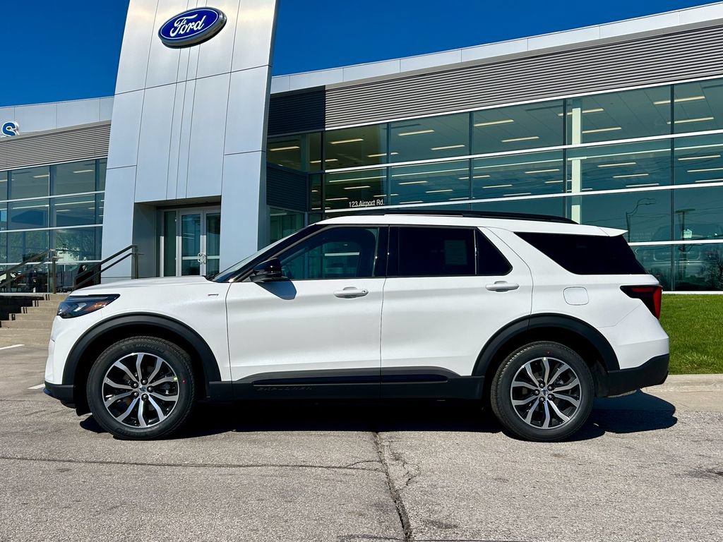 New 2026 Ford Explorer ST-Line AWD/4WD image 3