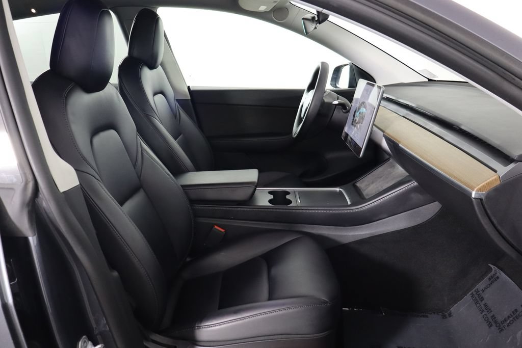 Used 2022 Tesla Model Y Long Range AWD/4WD image 16