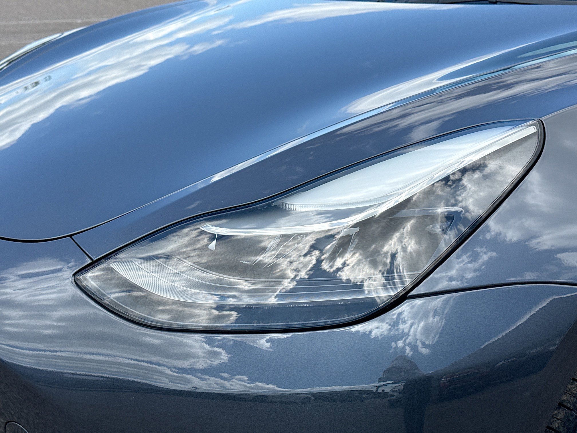 Used 2023 Tesla Model 3 Standard Range image 9
