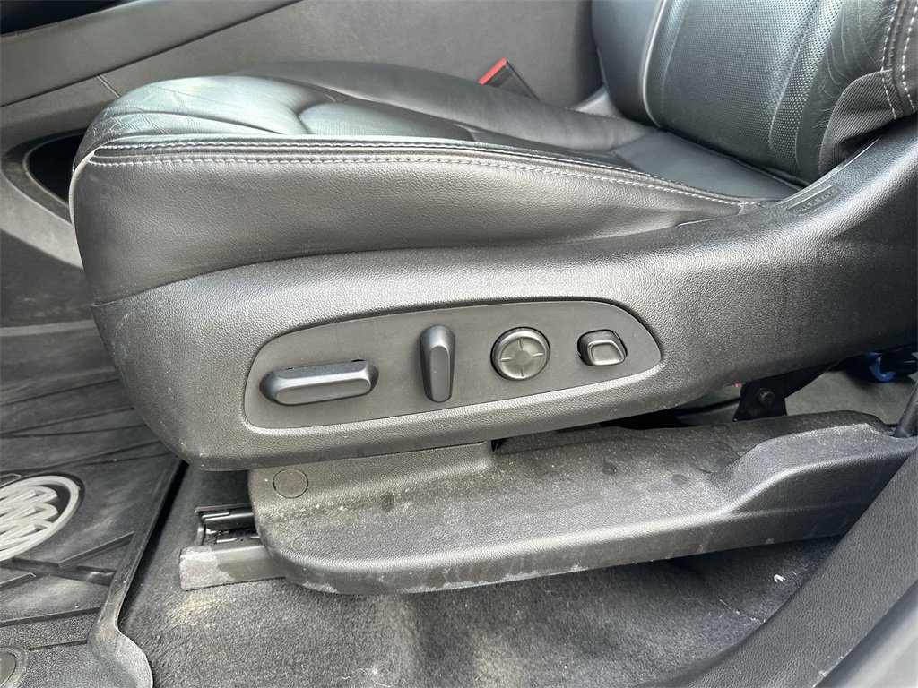 Used 2021 Buick Enclave Avenir image 12