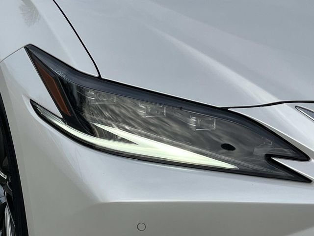 Certified 2024 Lexus ES 350 Ultra Luxury w/ Accessory Package (Z2) image 9