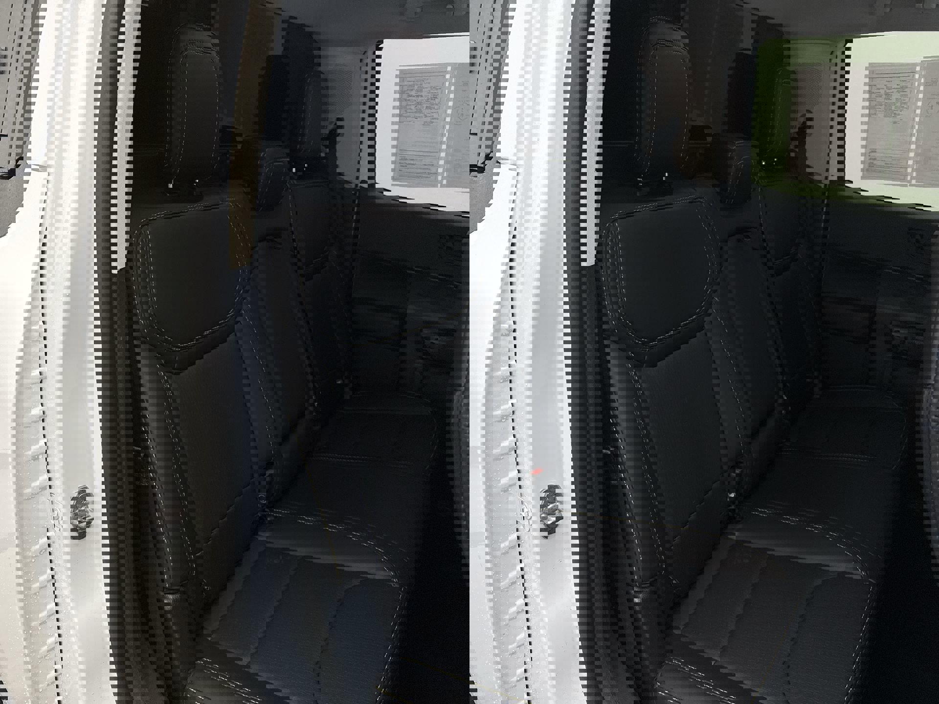 Used 2025 Ford Maverick Lobo image 17