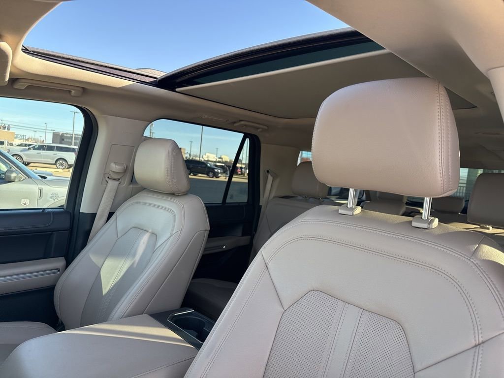 Used 2024 Ford Expedition Max Limited image 11