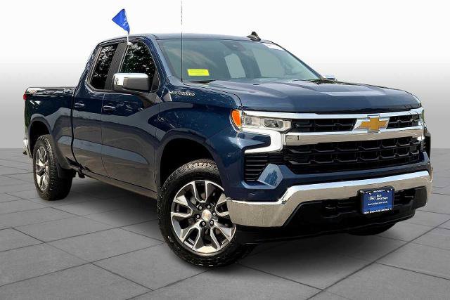 Used 2022 Chevrolet Silverado 1500 LT image 2