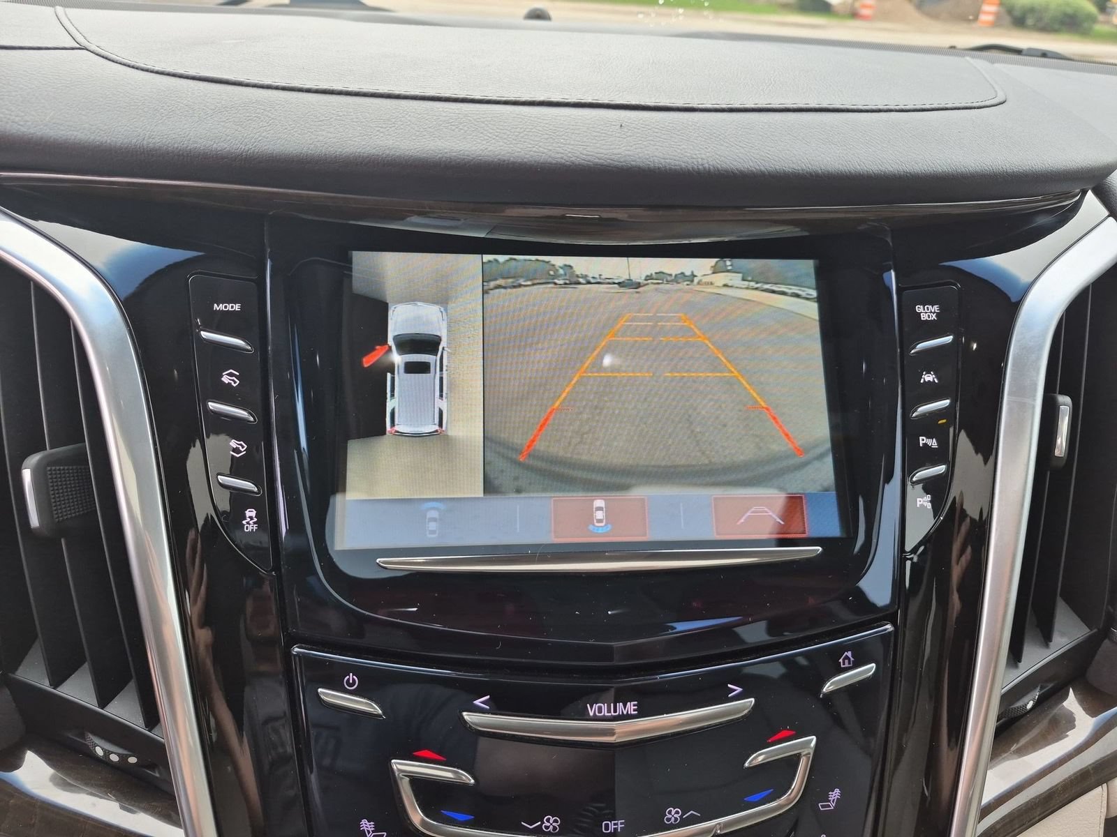 Certified 2019 Cadillac Escalade Luxury RWD image 15