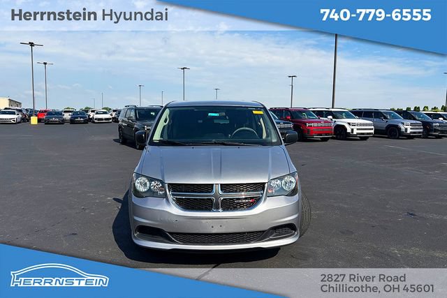 Used 2014 Dodge Grand Caravan American Value Package FWD image 3