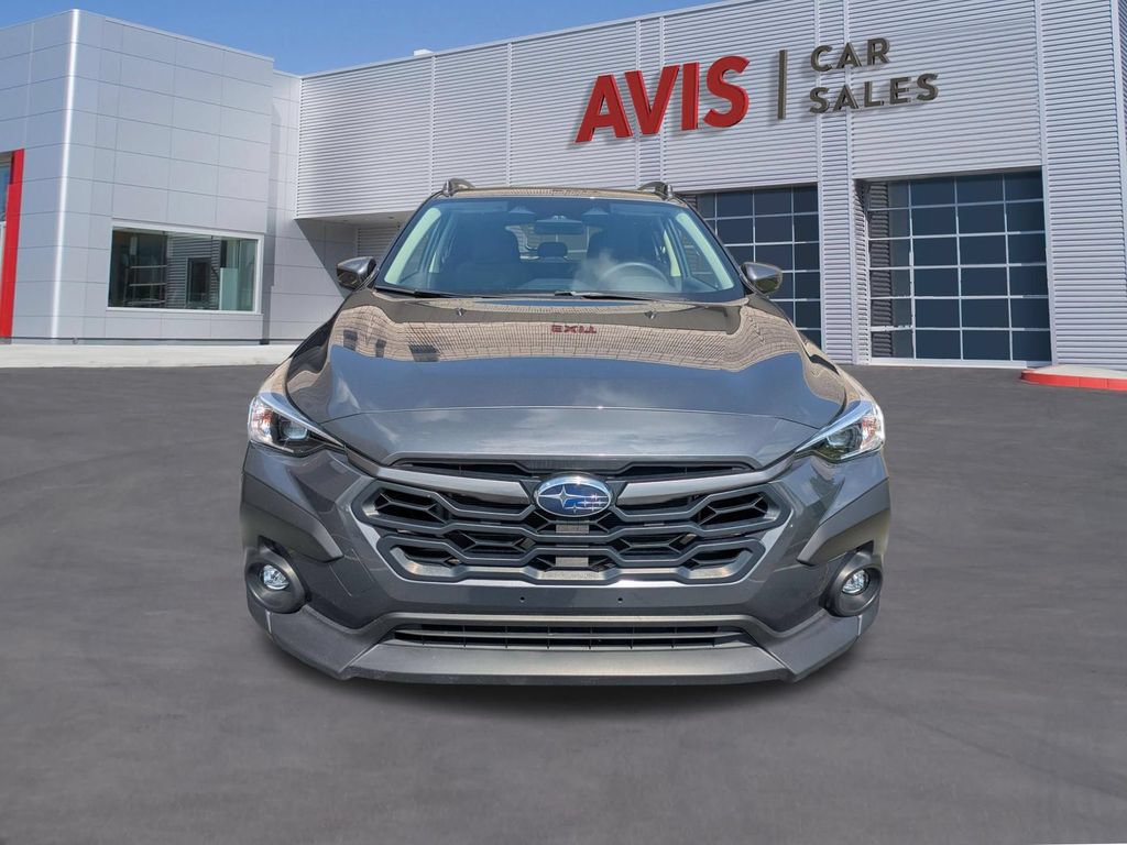 Used 2025 Subaru Crosstrek 2.5i Premium AWD/4WD image 2