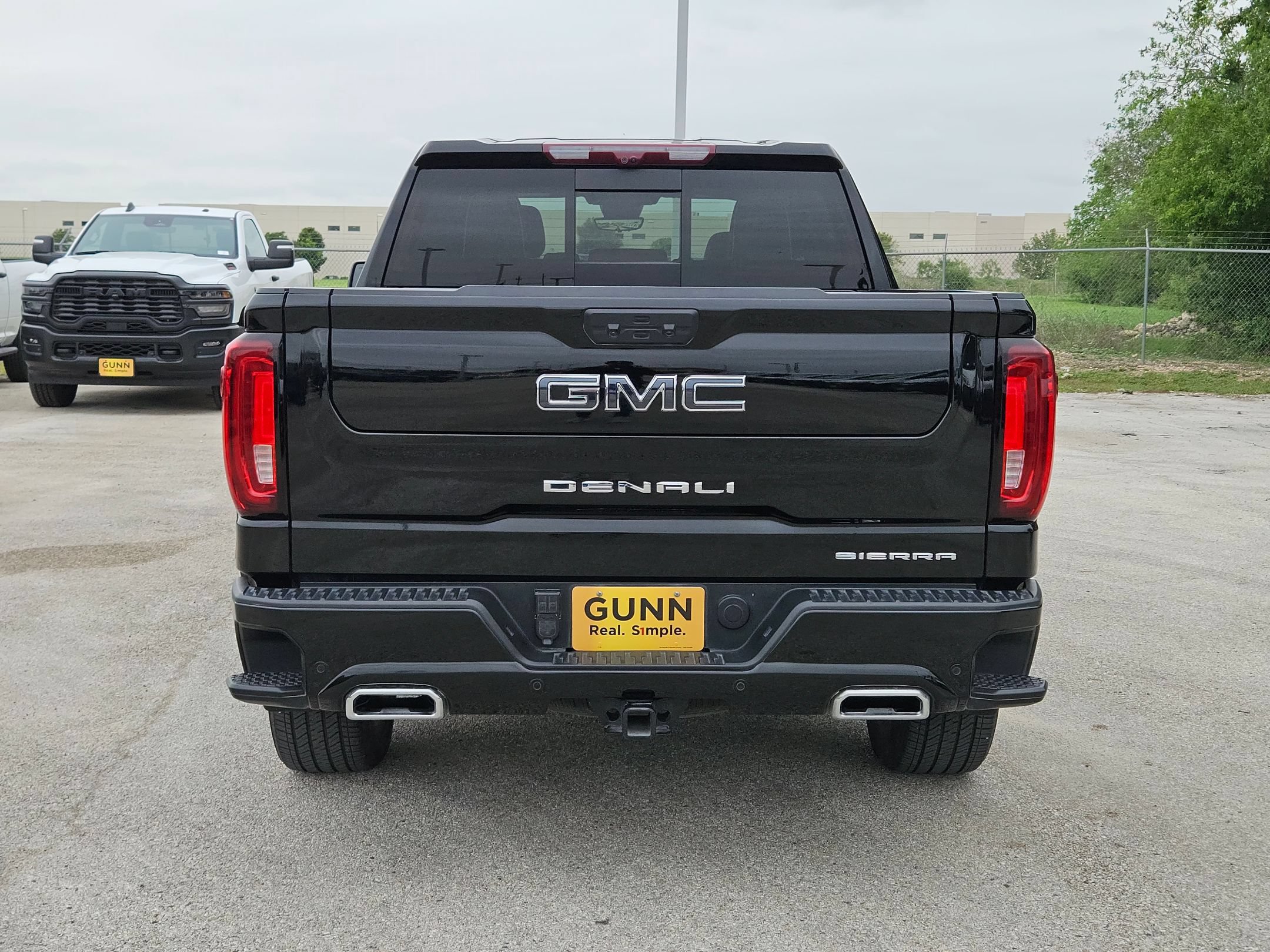 Used 2024 GMC Sierra 1500 Denali Ultimate AWD/4WD image 4