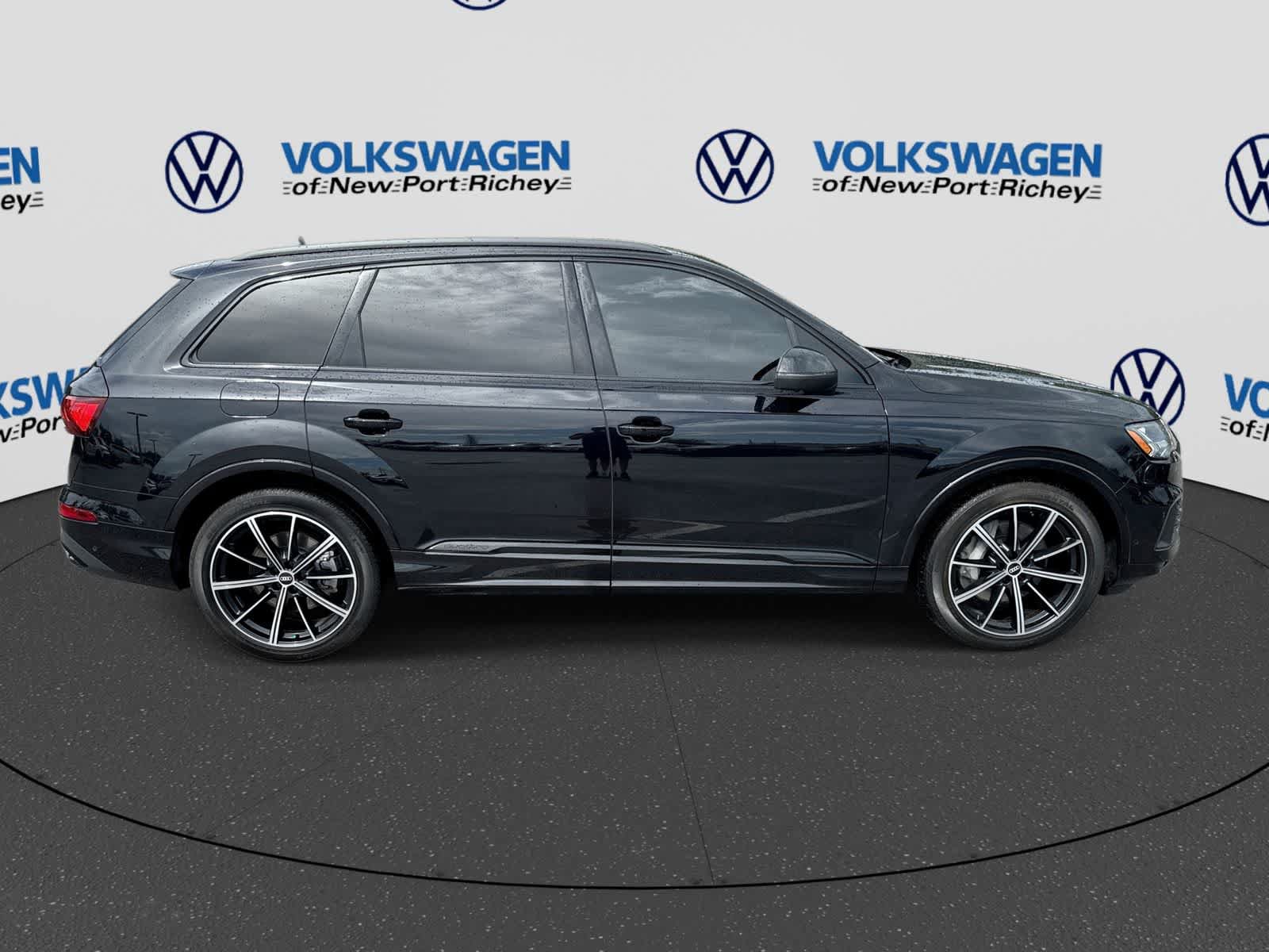 Used 2021 Audi Q7 3.0T Prestige w/ Prestige Package AWD/4WD image 15